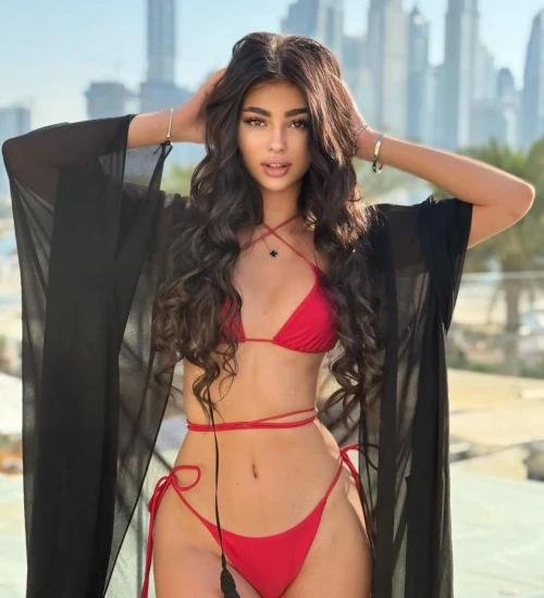 Escort - PRISCILA - Ibiza Tops